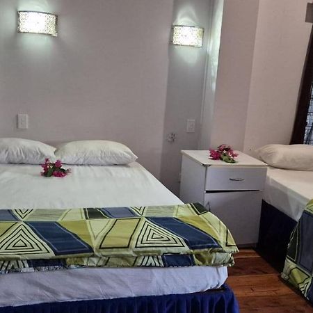 נאדי Bluelight Village Hotel מראה חיצוני תמונה