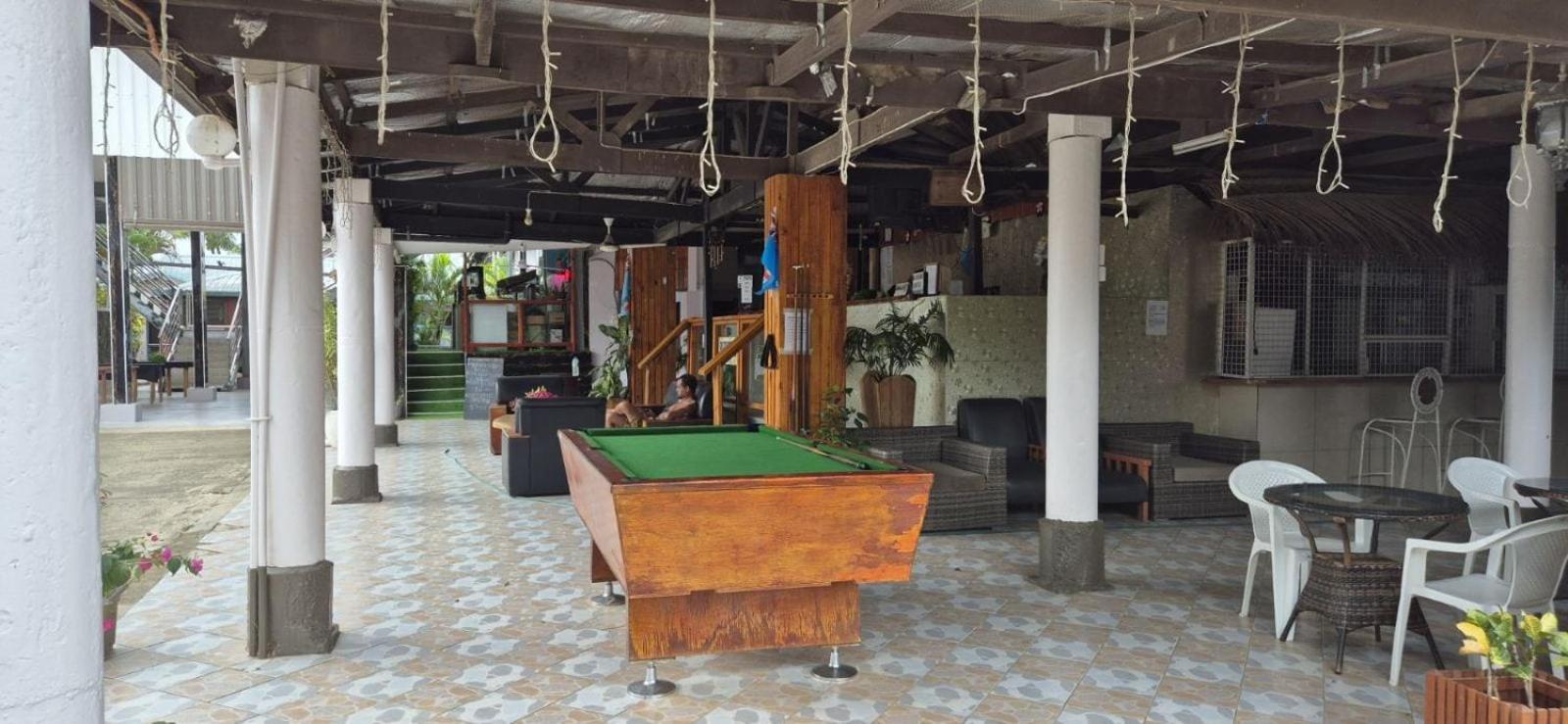 נאדי Bluelight Village Hotel מראה חיצוני תמונה